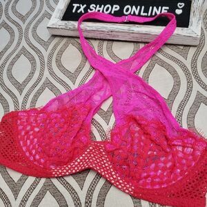 Victoria's Secret Halter Plunge Bra NWT